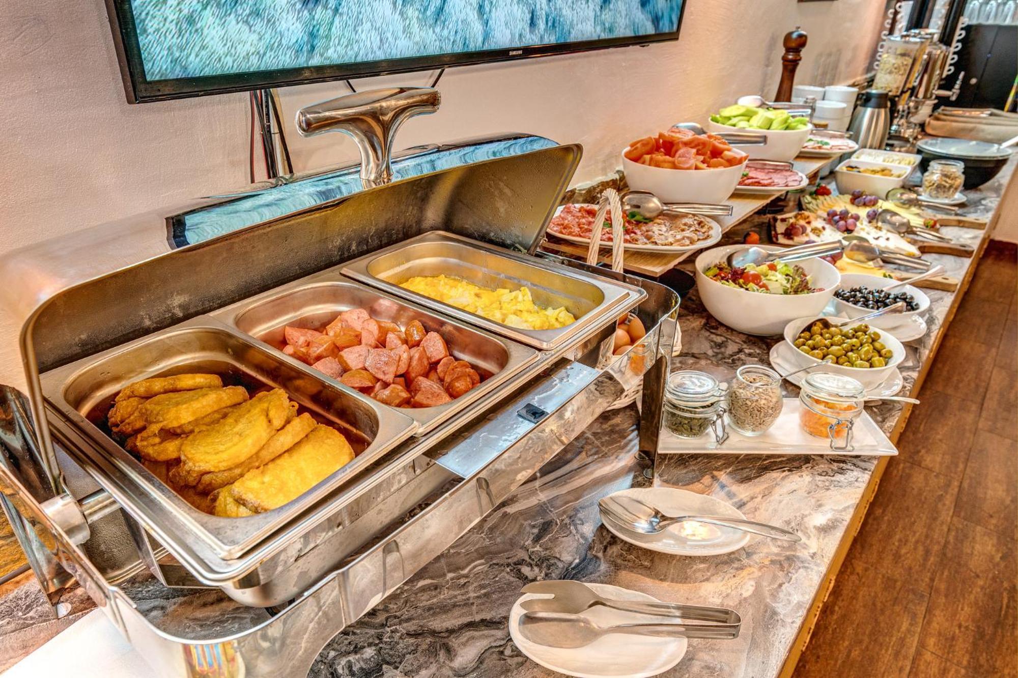 Mountain Lake Hotel Smolyan Ngoại thất bức ảnh